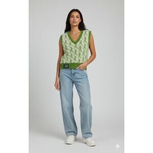 Mukzin Green Fuzzy Eyelash Sweater Vest Womens Size Small New V Neck Sleeveless